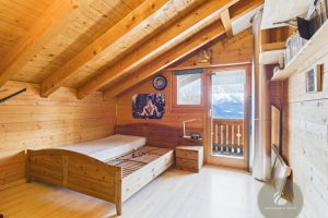 CAM02582G0-PR0027-STILL001