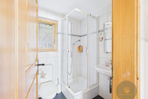 CAM02582G0-PR0027-STILL016