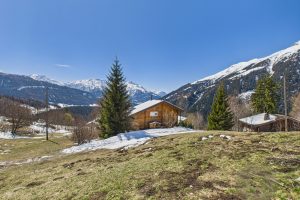 CAM02582G0-PR0027-STILL023